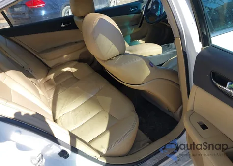 2011 Nissan Maxima 3.5 S z USA, uszkodzony, nr VIN 1N4AA5AP4BC819997